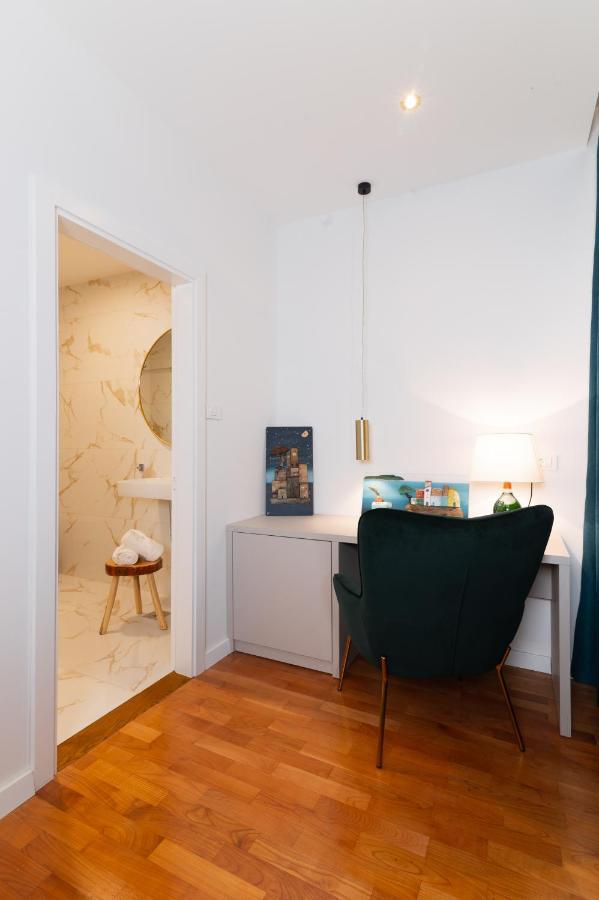 Luxury Rooms Volat Old Town ซาดาร์ ภายนอก รูปภาพ