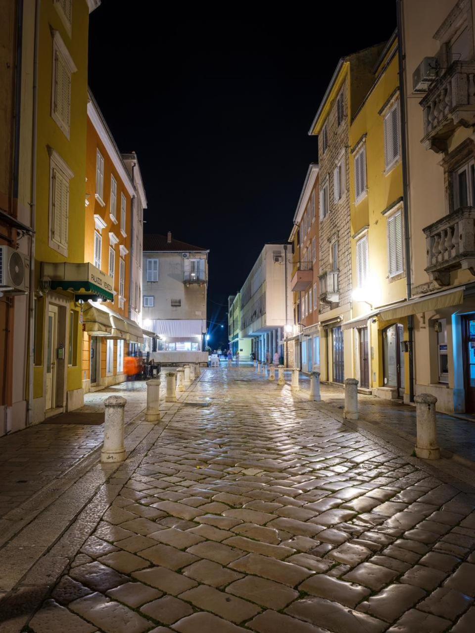 Luxury Rooms Volat Old Town ซาดาร์ ภายนอก รูปภาพ
