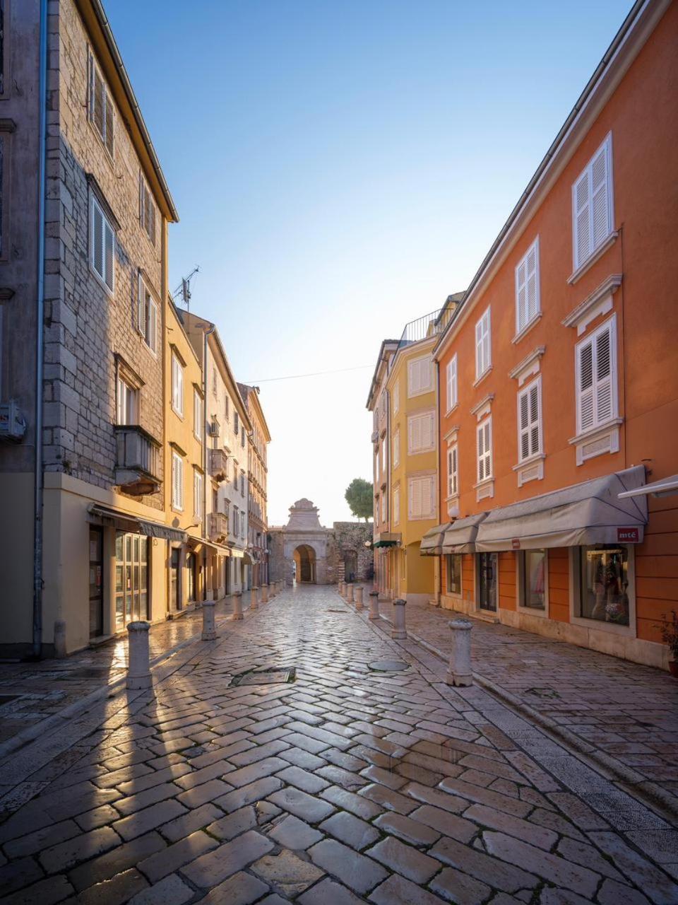 Luxury Rooms Volat Old Town ซาดาร์ ภายนอก รูปภาพ